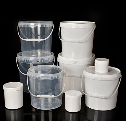 Transparenter Plastikbehälter mit IML-Druck