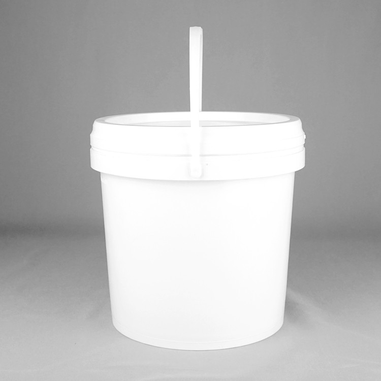 Glatte Oberfläche 1,5 mm Plastikbehälter mit Dichtungsdeckel und Metallgriff für Wasserfarbe Lebensmittel chemische Beschichtung