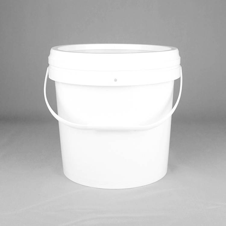 Glatte Oberfläche 1,5 mm Plastikbehälter mit Dichtungsdeckel und Metallgriff für Wasserfarbe Lebensmittel chemische Beschichtung