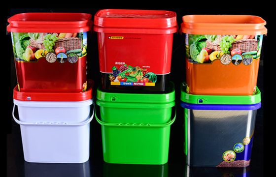 Schlagzähigkeits-Quadrat-Plastikeimer mit Griff