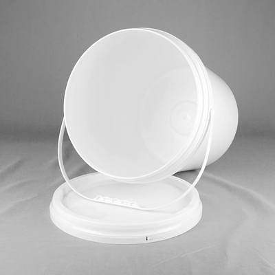 Beständiger Plastikdüngemittel-UVeimer mit Griff