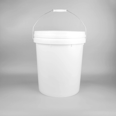 Weißer runder leerer 20 Liter-Plastikfarbeimer für Farbe